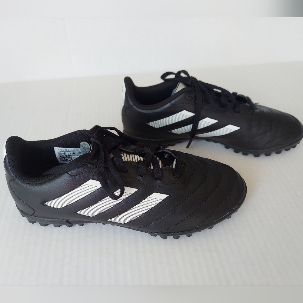 Adidas Soccer Cleats, Size 2.5 Youth, Black/ White Stripes, Unisex, VGUC!